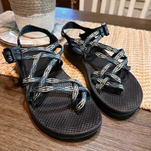 Chaco Women's Strappy Sandals Size 9 Green Accent Adjustable Outdoor Casual